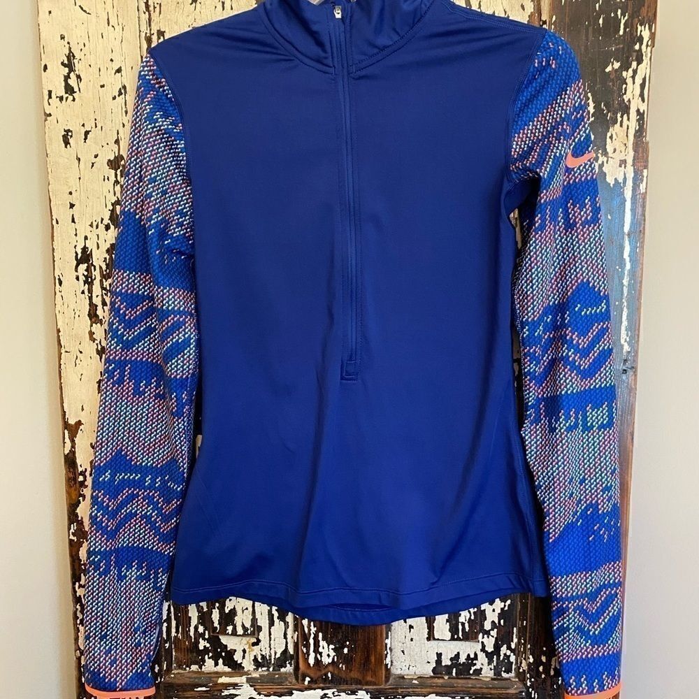 Women’s Nike Pro Dri-Fit 1/2 zip up/digital print sleeve. Size Small.